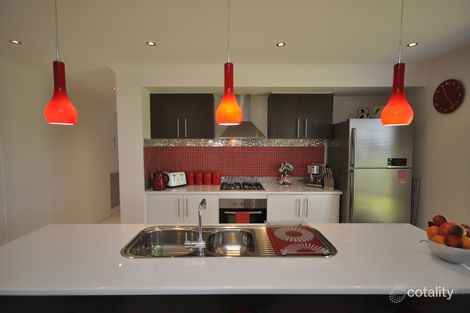 Property photo of 38 Greta Drive Hamilton Valley NSW 2641