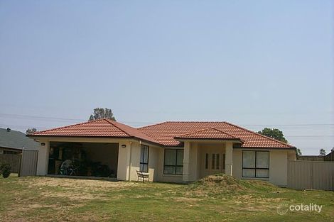 4 Koala Ct, Riverhills, QLD 4074