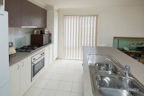 Property photo of 34 Wakenshaw Crescent Pakenham VIC 3810