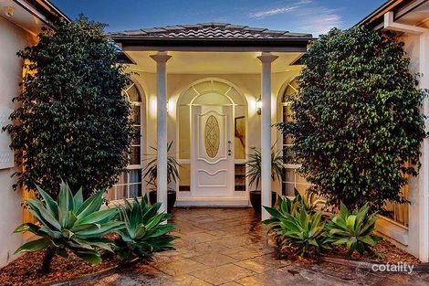 Property photo of 6 Ensign Grove Taylors Lakes VIC 3038