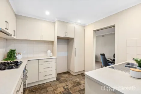 Property photo of 710 Highbury Road Glen Waverley VIC 3150