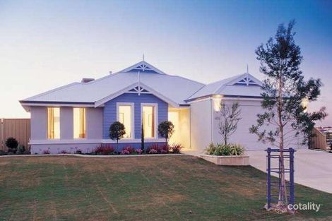 14 Hampshire Dr, Jindalee, WA 6036