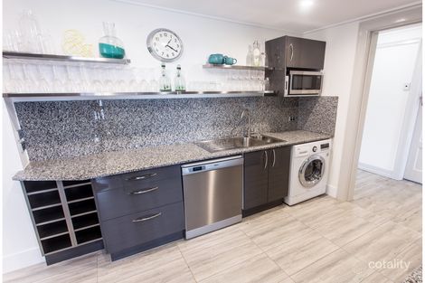 Property photo of 1/445 Gregory Terrace Spring Hill QLD 4000