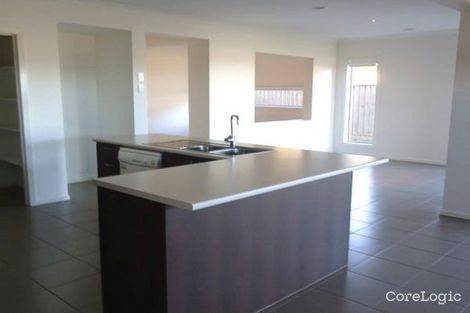 Property photo of 137 Beachview Parade Point Cook VIC 3030