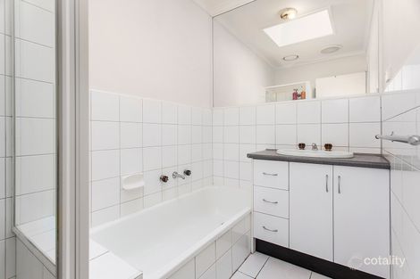 Property photo of 16/16-20 Laurence Avenue Airport West VIC 3042