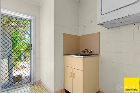 Property photo of 16 Ronto Close Manoora QLD 4870