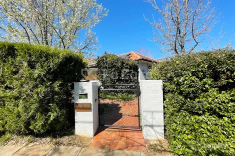 Property photo of 1 Austin Street Griffith ACT 2603