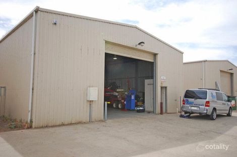 2/3 Grandlee Dr, Wendouree, VIC 3355