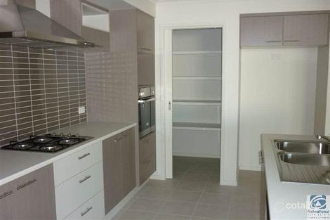 Property photo of 32 Daintree Way West Wodonga VIC 3690