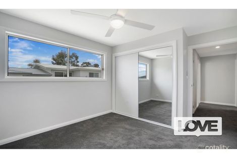 Property photo of 4 Adeline Crescent Fletcher NSW 2287