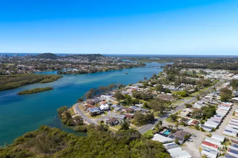 Property photo of 34 Philp Parade Tweed Heads South NSW 2486