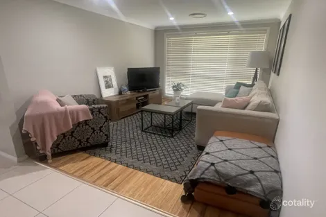 Property photo of 5 Florey Crescent Mount Pritchard NSW 2170