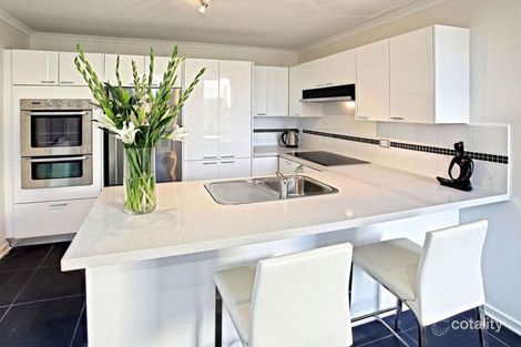 1/59-61 Ormond Esp, Elwood, VIC 3184