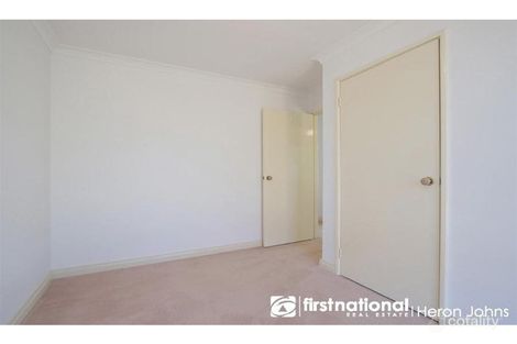 Property photo of 10 Turnbury Park Drive Jandakot WA 6164