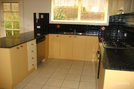 Property photo of 2/383 Serpells Road Doncaster East VIC 3109