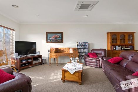 Property photo of 37 Littlecroft Avenue Narre Warren South VIC 3805