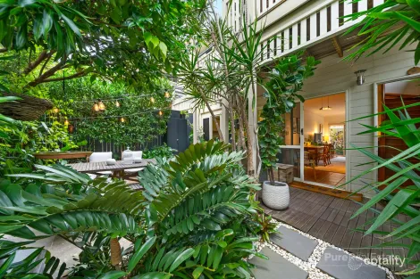 Property photo of 2/116 Stephens Street Morningside QLD 4170