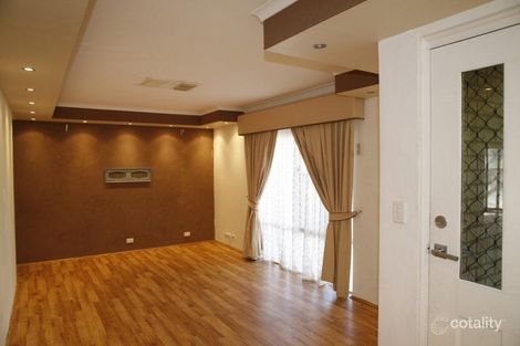 Property photo of 3 Taylor Close Leda WA 6170