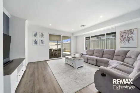 Property photo of 34 Media Crescent Banksia Grove WA 6031