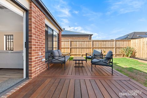 Property photo of 99 Beatrix Circuit Officer VIC 3809