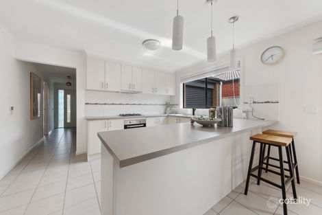Property photo of 35 Edenbrook Circuit Pakenham VIC 3810
