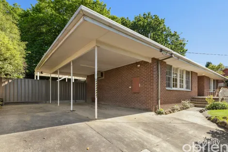 85 Winyard Dr, Mooroolbark, VIC 3138