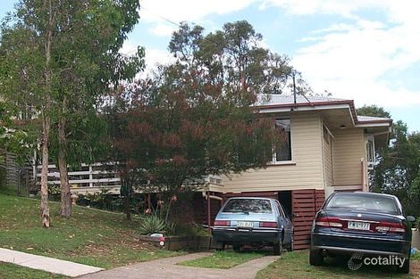 11 Maryland St, Stafford Heights, QLD 4053