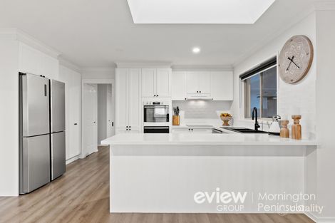 Property photo of 23 Emarald Close Mornington VIC 3931