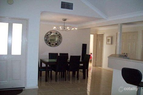 Property photo of 9/18-20 Spinnaker Drive Sandstone Point QLD 4511