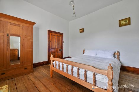 Property photo of 32 Bond Street Ross TAS 7209