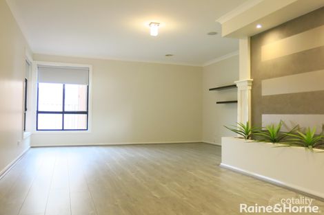 Property photo of 28 Gisborne Way Caroline Springs VIC 3023