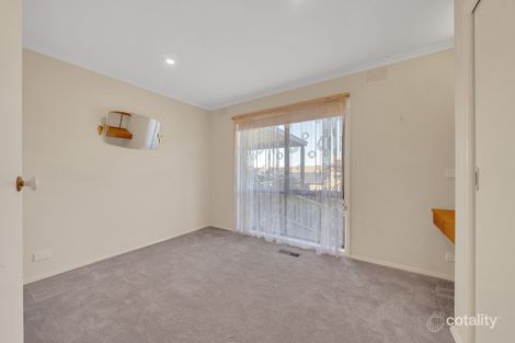 Property photo of 3 Shannon Way Berwick VIC 3806