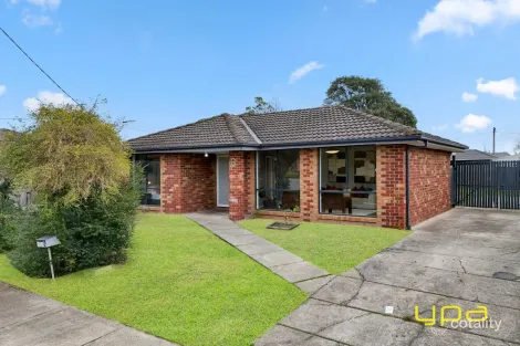 3 Maureen Cl, Cranbourne West, VIC 3977