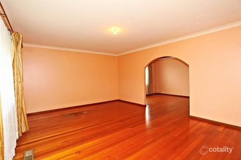 Property photo of 10 Davitt Drive Deer Park VIC 3023