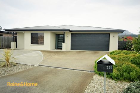 16 Queens Pde, Kingston, TAS 7050
