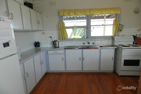 Property photo of 10 Scoresby Avenue Shepparton VIC 3630