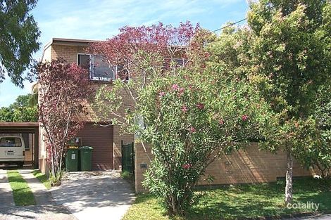 Property photo of 1/19 Fox Avenue Southport QLD 4215