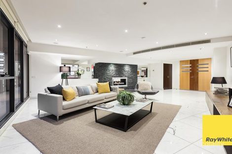 1504/109 Clarendon St, Southbank, VIC 3006
