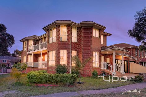 Property photo of 5 Mackellar Drive Roxburgh Park VIC 3064