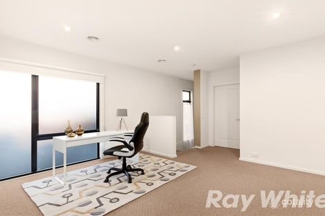 Property photo of 8 Burn Nar Look Drive Burwood VIC 3125