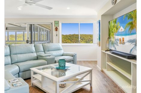 Property photo of 16 Cottesloe Circuit Red Head NSW 2430