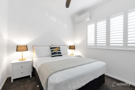 Property photo of 6 Oliva Street Palm Cove QLD 4879