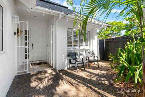Property photo of 6 Oliva Street Palm Cove QLD 4879