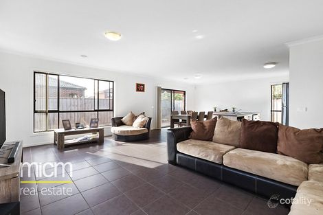 Property photo of 38 Spectacle Crescent Point Cook VIC 3030