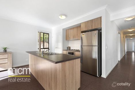 Property photo of 38 Spectacle Crescent Point Cook VIC 3030