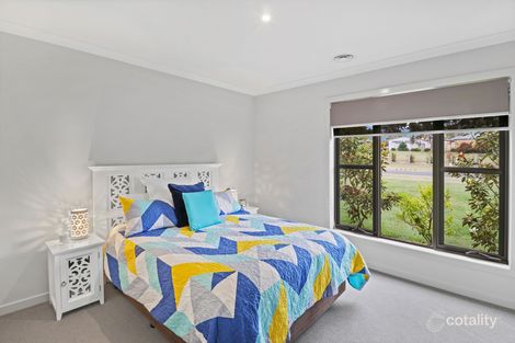 Property photo of 1 Kate Court Mansfield VIC 3722