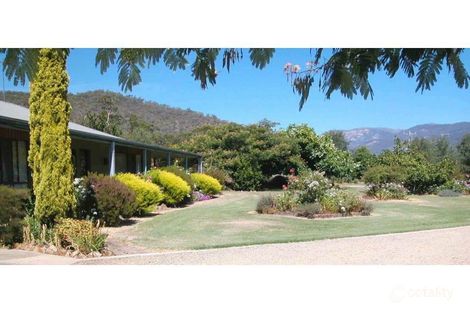 585 Buffalo Creek Rd, Myrtleford, VIC 3737