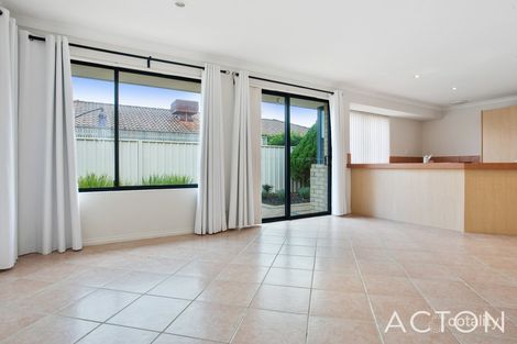 Property photo of 2/2 Sumich Gardens Coogee WA 6166