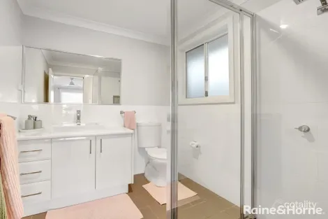 Property photo of 3 Gibsone Drive Kelso NSW 2795