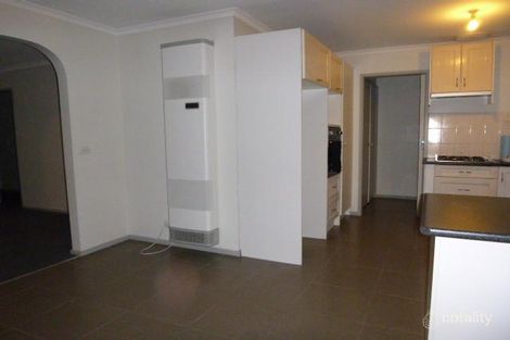 Property photo of 95 Fleetwood Drive Narre Warren VIC 3805